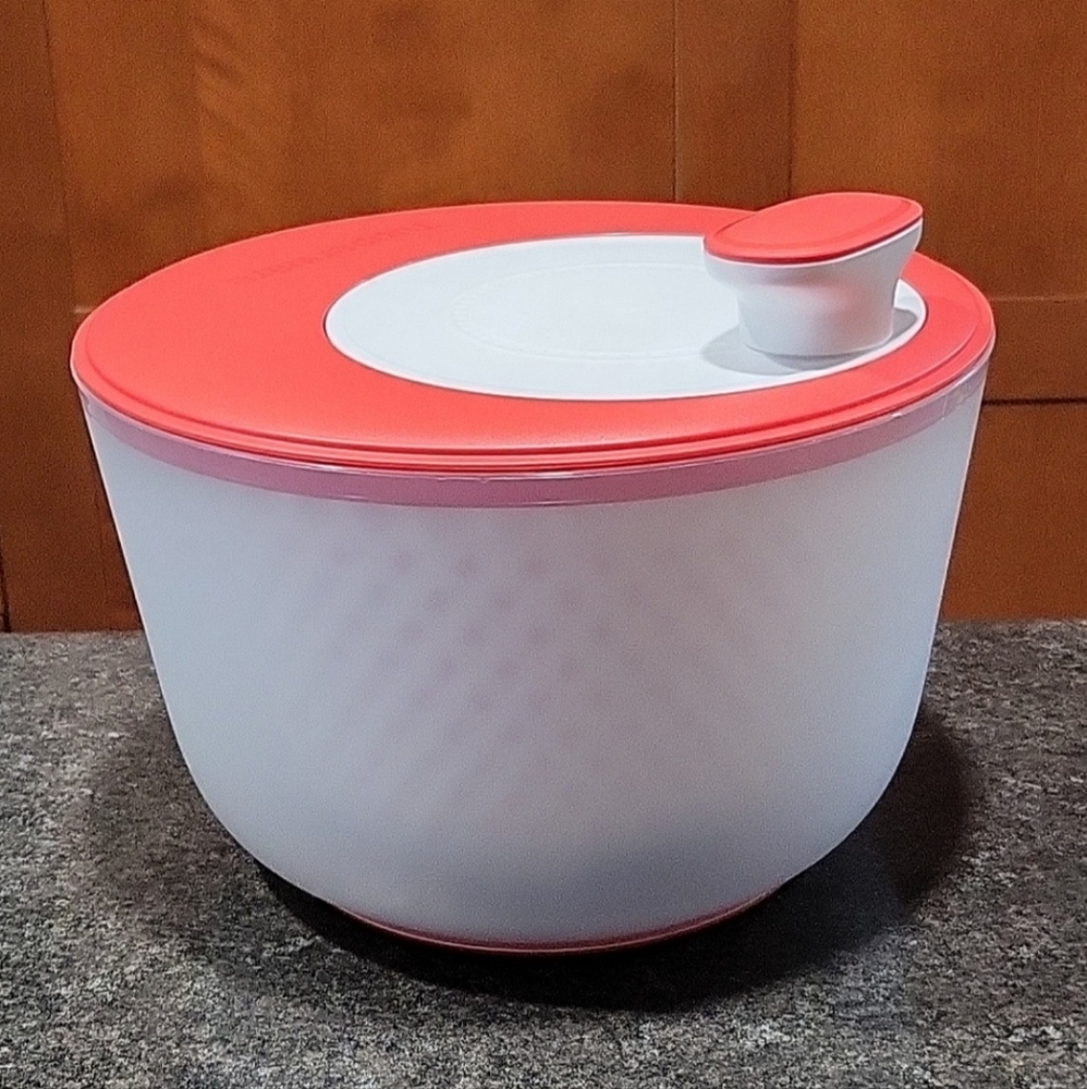 Tupperware Salad Spinner